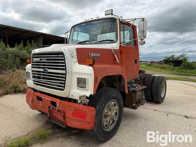1991 Ford LN8000 S/A Truck Tractor
