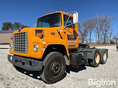 1982 Ford LNT9000 T/A Truck Tractor W/ Wet Kit