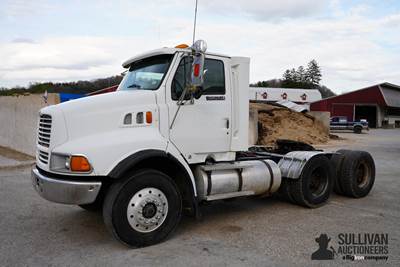1998 Ford Louisville T/A Day Cab Truck Tractor