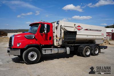 2023 Freightliner 114SD T/A Feed Truck W/ Kuhn RC270 Feed Box