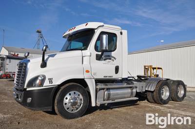 2016 Freightliner Cascadia 125 T/A Truck Tractor
