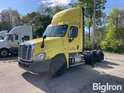 2016 Freightliner Cascadia 125 T/A Truck Tractor