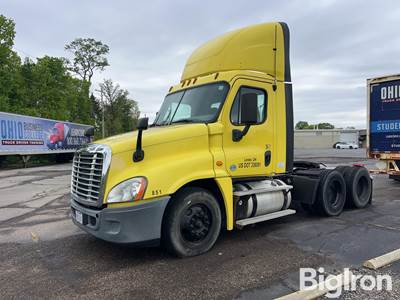 2016 Freightliner Cascadia 125 T/A Truck Tractor