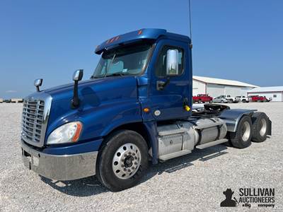 2015 Freightliner Cascadia 125 T/A Truck Tractor