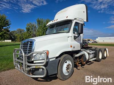 2019 Freightliner Cascadia 125 T/A Day cab Truck Tractor