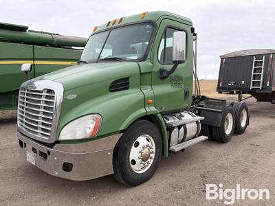 2012 Freightliner Cascadia T/A Tractor Truck