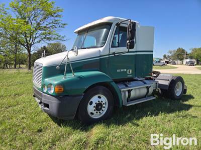 2003 Freightliner Century S/A Truck Tractor