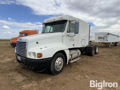 2005 Freightliner Century Classic S/T T/A Truck Tractor