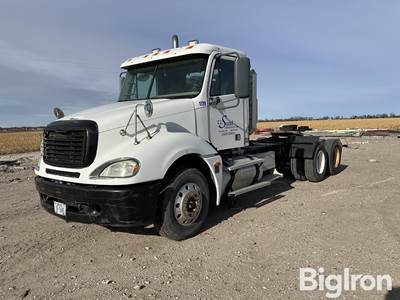2005 Freightliner Columbia 120 T/A Truck Tractor