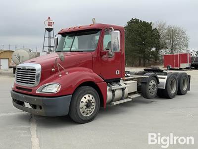 2017 Freightliner Columbia 120 Glider Tri/A Truck Tractor