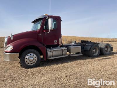 2007 Freightliner Columbia T/A Day Cab Truck Tractor