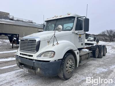 2007 Freightliner Columbia Tri/A Truck Tractor