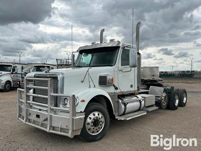 2017 Freightliner Coronado 132 Glider Tri/A Truck Tractor