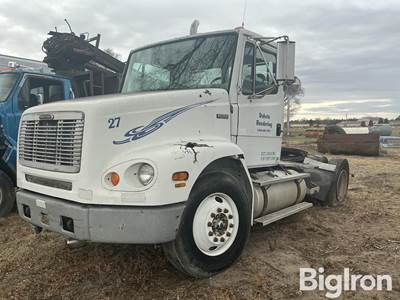 2000 Freighliner FL112 S/A Truck Tractor