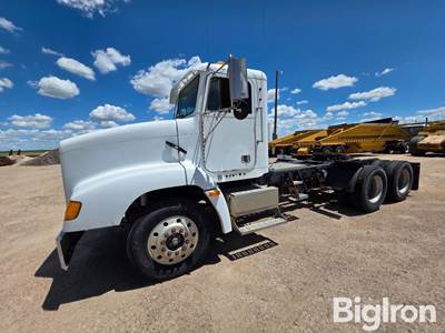 1995 Freightliner FLD112 T/A Truck Tractor
