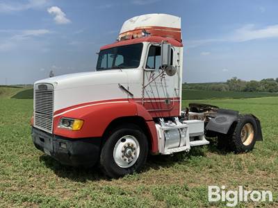 1991 Freightliner FLD112 S/A Day Cab Truck Tractor