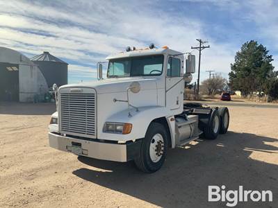 1999 Freightliner FLD120 T/A Day Cab Truck Tractor