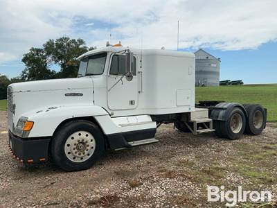 1992 Freightliner FLD120 T/A Truck Tractor