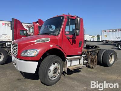 2006 Freightliner M2 Truck Tractor