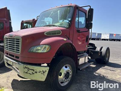 2006 Freightliner M2 Truck Tractor