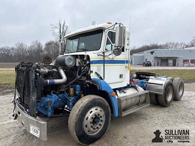 1997 Freightliner Day Cab Semi