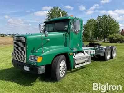 1994 Freightliner Daycab Truck Tractor