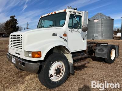 1997 International 4900 S/A Truck Tractor