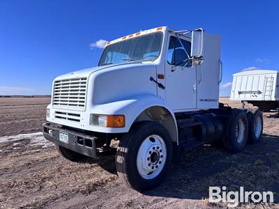 1992 International 8000 T/A Truck Tractor
