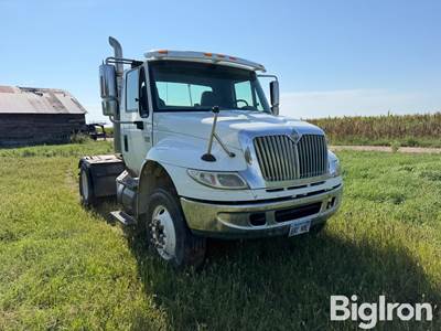 2007 International 8400 S/A Truck Tractor