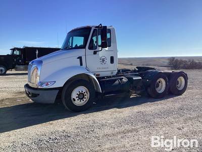 2005 International 8600 Day Cab T/A Truck Tractor