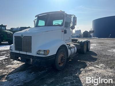 2002 International 9100 T/A Truck Tractor