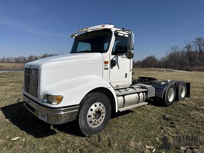 2004 International 9200 Day Cab Semi