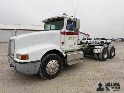 1993 International 9400 T/A Truck Tractor