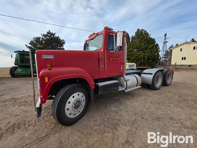 1984 International F4370 TranStar T/A Truck Tractor