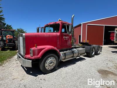 1989 International F9300 T/A Truck Tractor