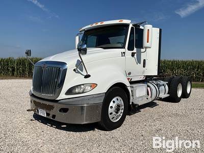 2017 International Prostar T/A Truck Tractor w/Wet Kit