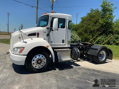 2017 Kenworth T370 T/A Daycab Truck Tractor