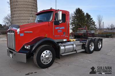 2000 Kenworth T800 T/A Truck Tractor