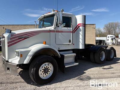 1995 Kenworth T800 Day Cab Truck Tractor