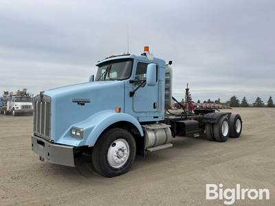 2007 Kenworth T800 Day Cab Truck Tractor W/Wet Kit