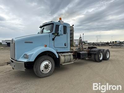 2007 Kenworth T800 Day Cab Truck Tractor W/Wet Kit
