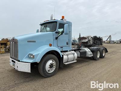 2014 Kenworth T800 Day Cab Truck Tractor W/Wet Kit