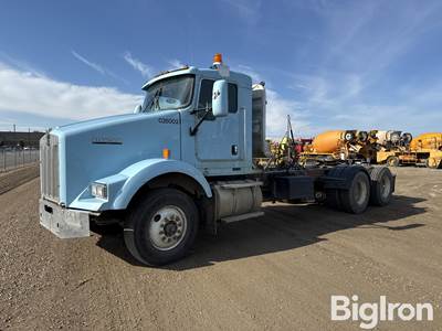 2007 Kenworth T800 Day Cab Truck Tractor W/Wet Kit