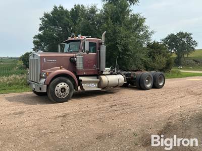 1989 Kenworth W900 T/A Truck Tractor