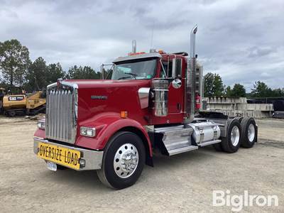 2017 Kenworth W900 T/A Day Cab Truck Tractor