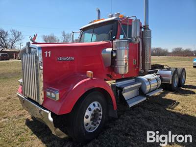 2000 Kenworth W900B T/A Truck Tractor