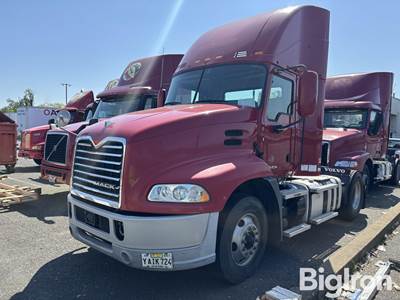 2015 Mack 600 Truck Tractor