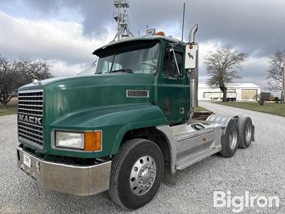 1993 Mack CH613 T/A Day Cab Truck Tractor