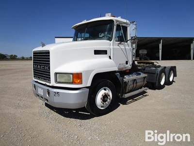 2003 Mack CH613 T/A Truck Tractor