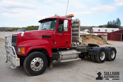2007 Mack CHN613 Day Cab Truck Tractor